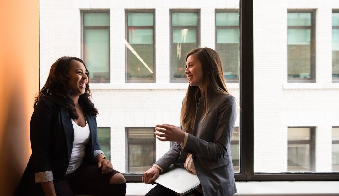 Networking digital au féminin : Les clés pour se démarquer sur les réseaux sociaux