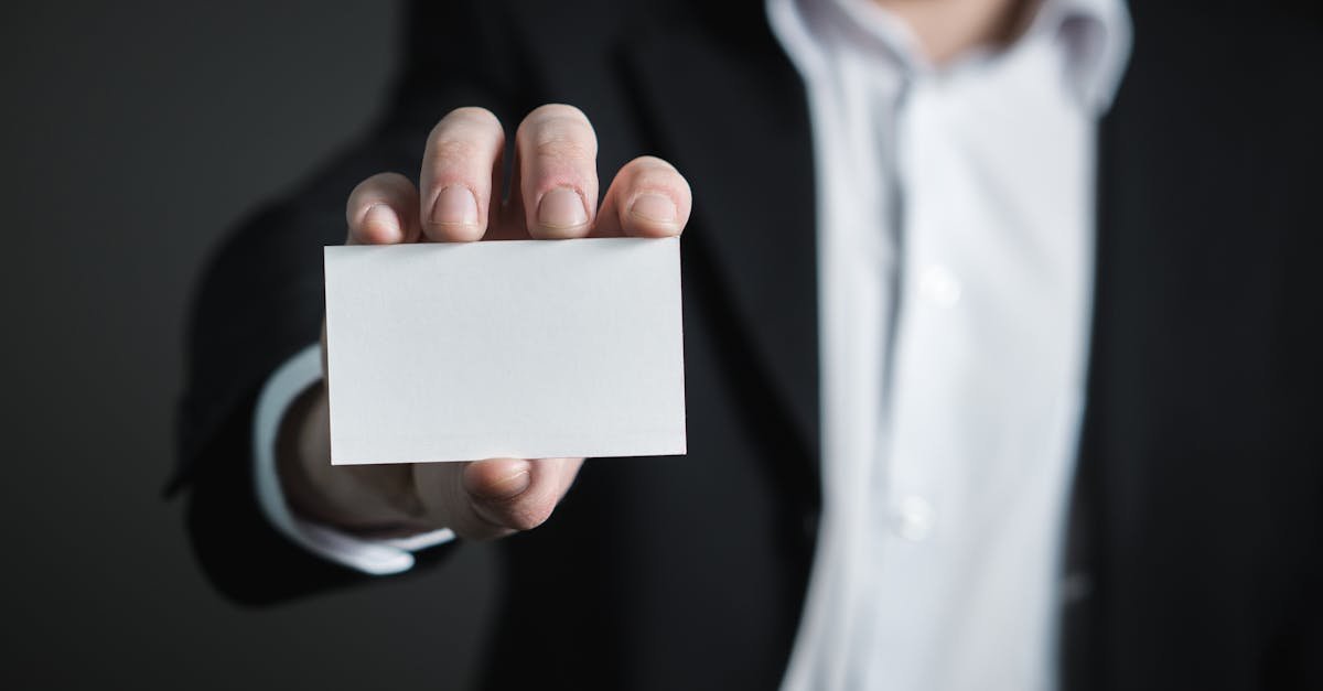 découvrez l'essence du branding, l'art de créer une identité distincte pour votre entreprise. apprenez comment développer une marque forte qui attire et fidélise vos clients, tout en communiquant vos valeurs et votre mission. transformez votre vision en une expérience mémorable avec des conseils essentiels et des stratégies efficaces.